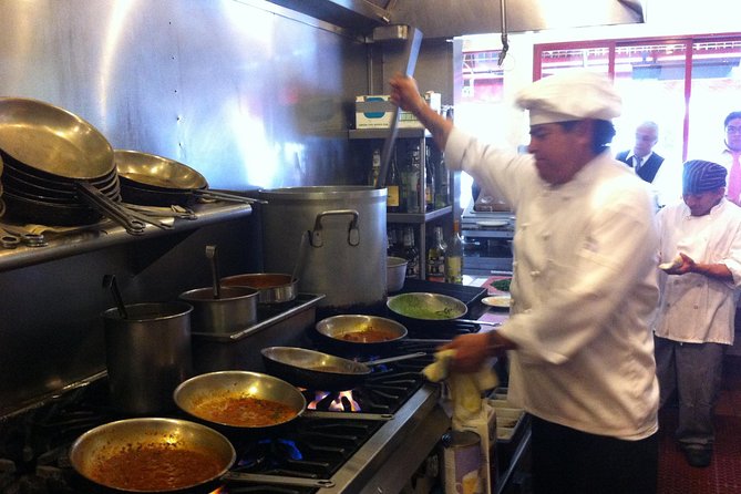 Chinatown & North BeachLittle Italy: 7 Tastings & History - A traditional Chinese meal makes this more than a snack tour