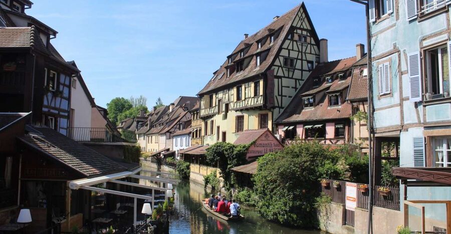 Colmar: Highlights Walking Tour and Wine Tasting - Starting at Fontaine Bruat in Parc du Champ de Mars