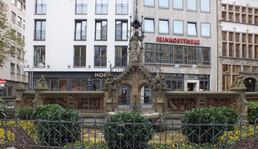 Cologne: Night Watchman Old Town Walking Tour - Weather, footwear, and access