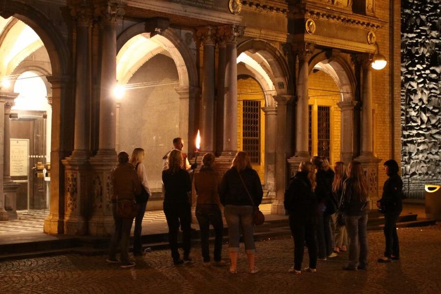Cologne: Night Watchman Old Town Walking Tour - Who will enjoy this German-language walk