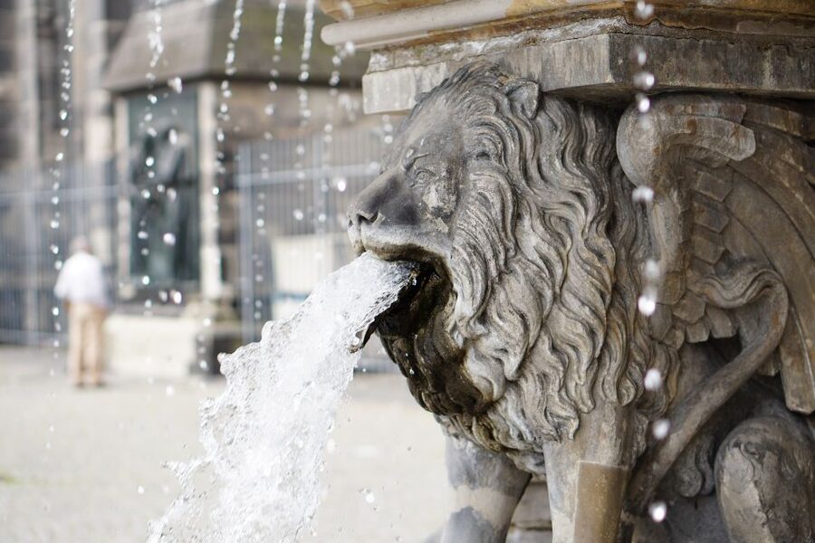 Cologne: Old Town Highlights Walking Tour - Five things to know before you book