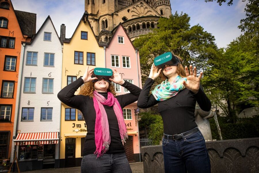 Cologne: Old Town Virtual Reality Walking Tour - Five details to know before booking