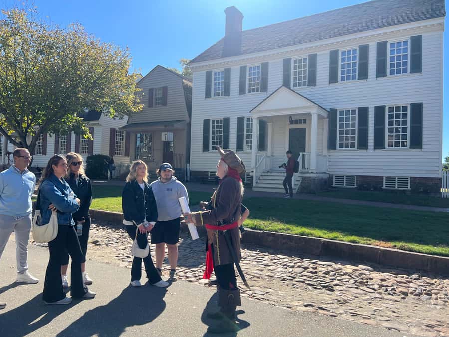 Colonial Williamsburg: Colonial History Guided Walking Tour - Starting at the Capitol Building on East Duke of Gloucester Street