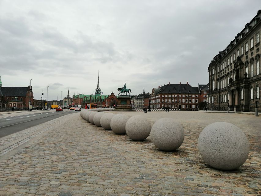 Copenhagen: Guided Walking Tour - Nyhavn, Amalienborg, and royal Copenhagen