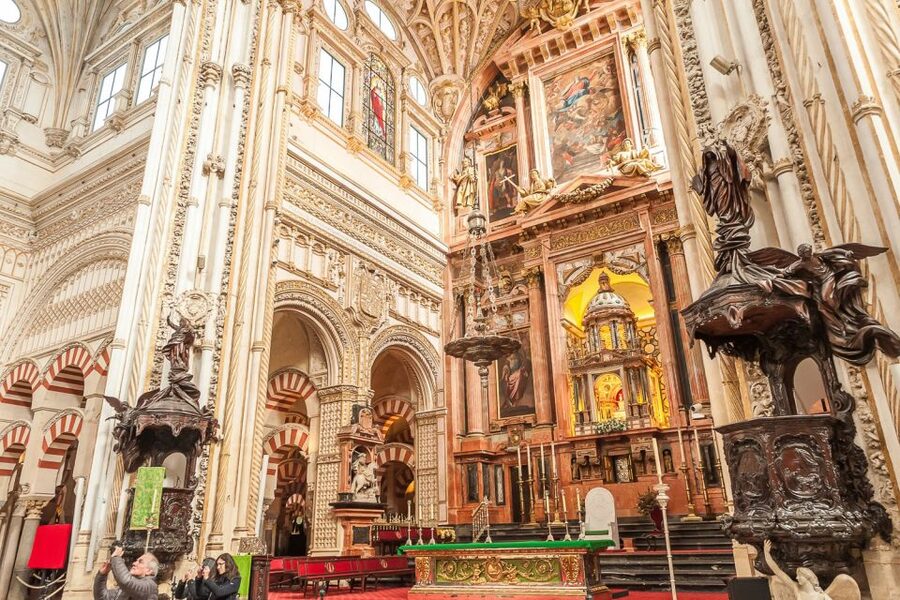 Cordoba: Monuments Walking Tour - Starting at the Alcázar of the Christian Monarchs