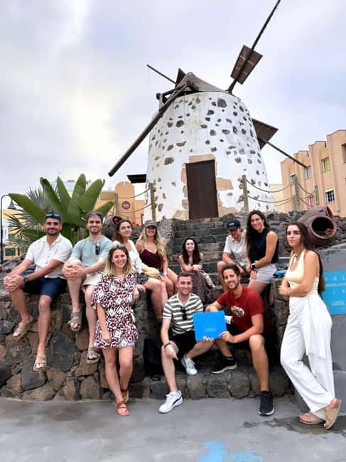 Corralejo: Walking tour with tastings of local products - What the guide adds to the route