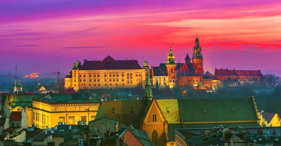Creepy Krakow: 2-Hour City Walking Tour - Why Krakow works so well after dark