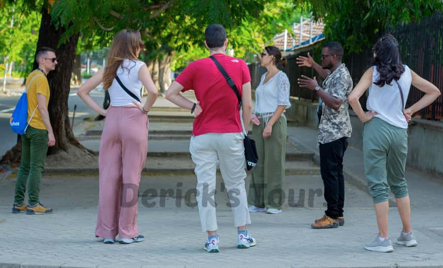 Dar es Salaam City Center: Walking Tour - A Quiet Pause in the Botanical Garden