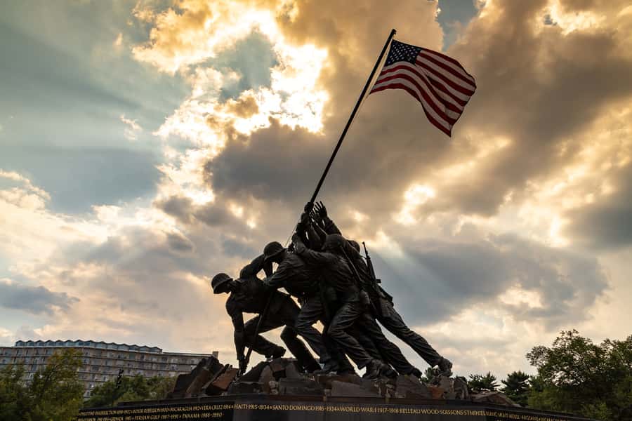 DC: Hop-On Hop-Off with 17 Stops plus Arlington Walking Tour - Is $49 a good value?