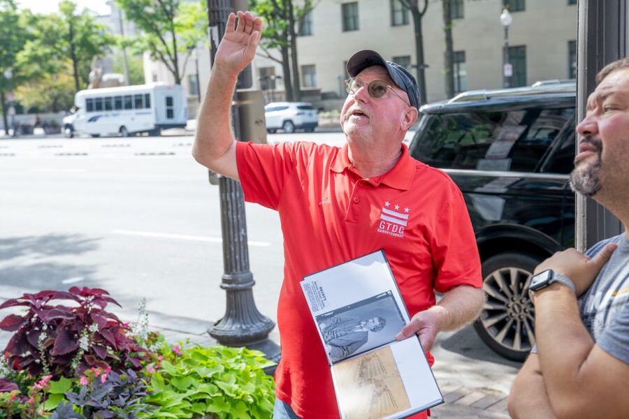 DC: Lincoln Assassination Tour with Ford's Theatre Entry - Petersen House and Lincoln’s final hours