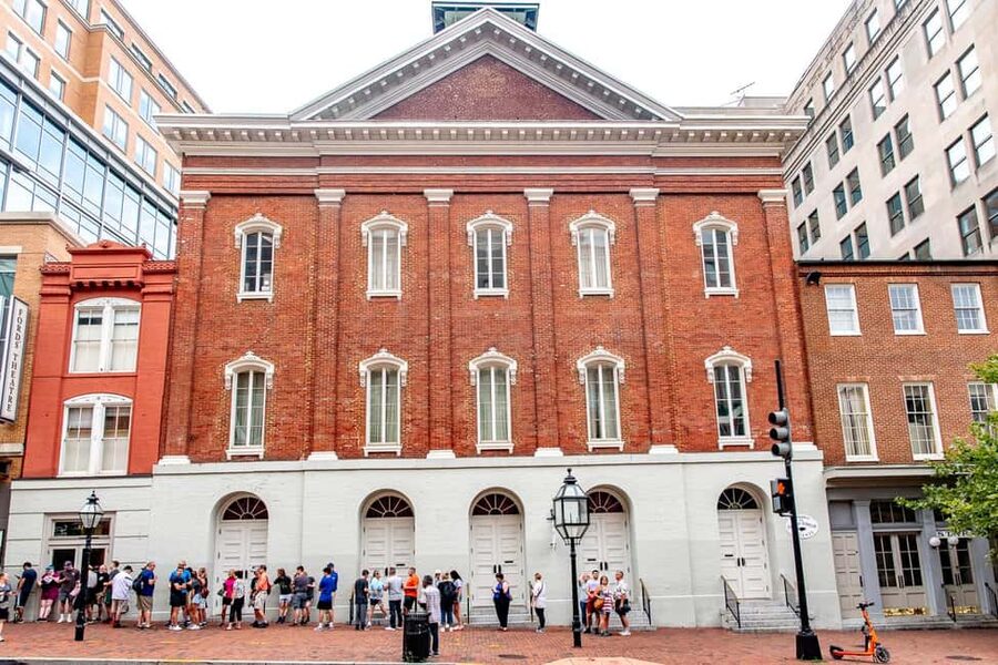 DC: Lincoln Assassination Tour with Ford's Theatre Entry - Ford’s Theatre: beginning at the scene of the crime