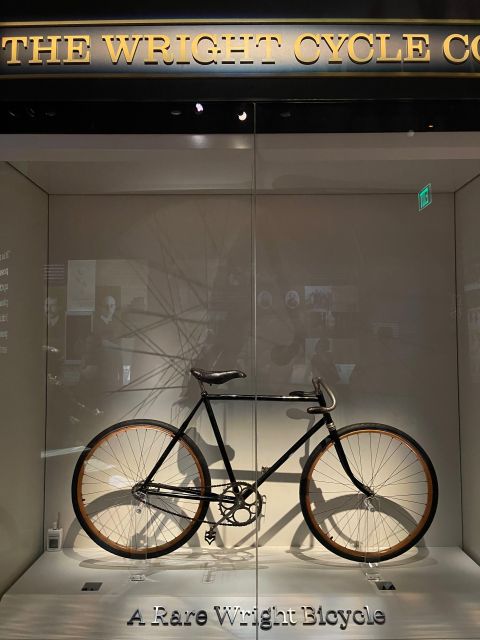 DC: Smithsonian Highlights Walking Tour with Air and Space - At a glance: the details that matter