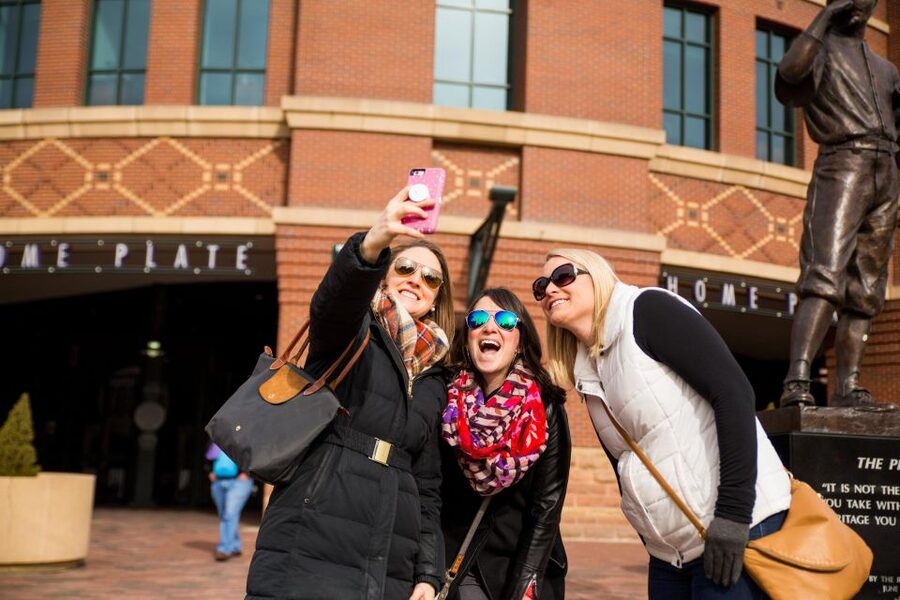 Deep Dive into Denver: Small-Group Walking Tour - Walking along the 16th Street Mall