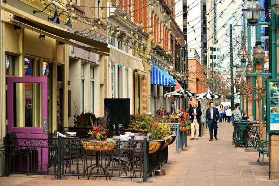 Deep Dive into Denver: Small-Group Walking Tour - Why the guide matters so much