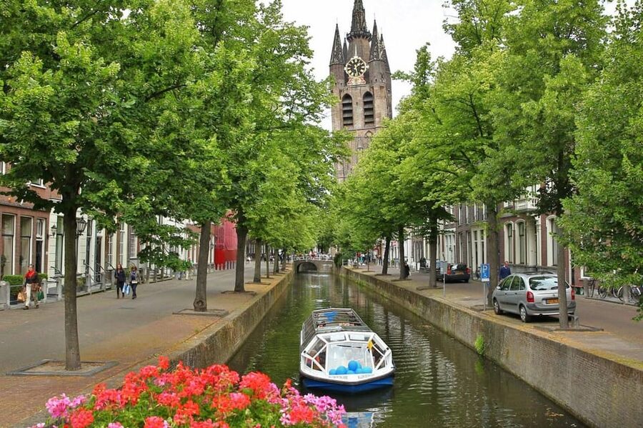 Delft: City Center Walking Tour - Starting at the New Church and Markt