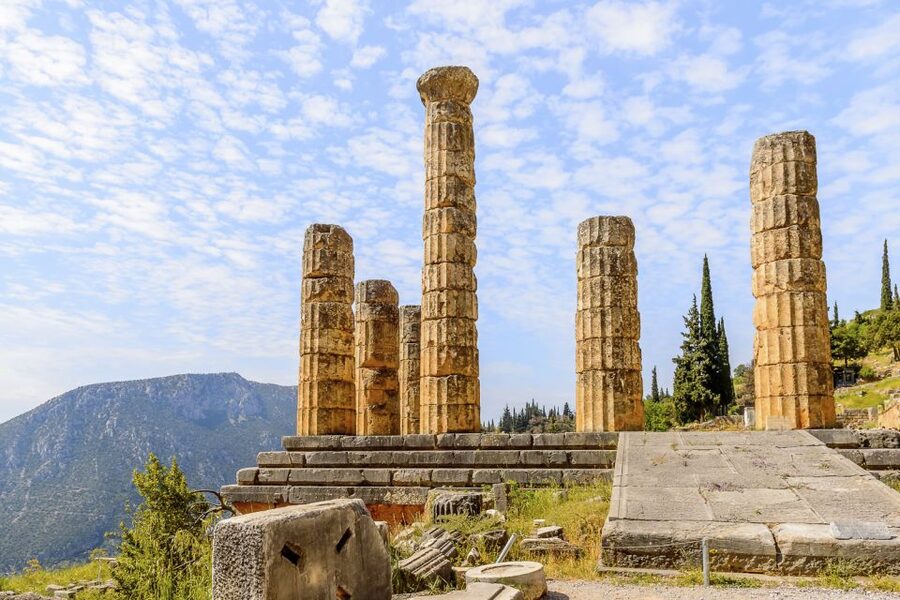 Delphi Guided Walking Tour and Admission Ticket - Price, timing, and transport