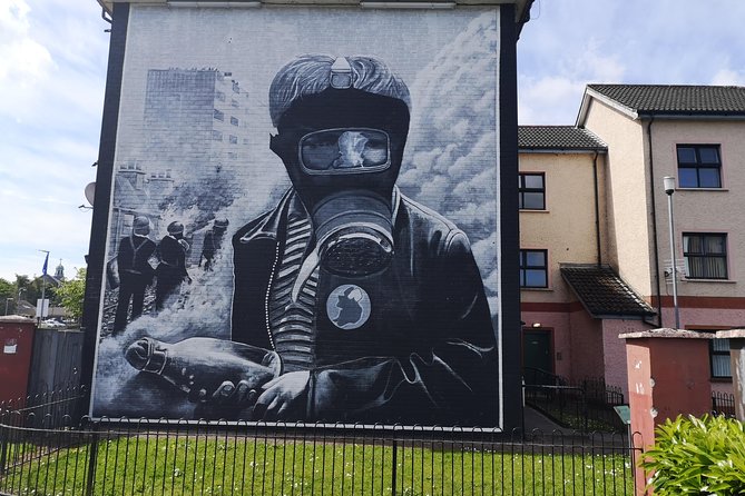 Derry City: The Troubles Bogside Walking Tour. - Battle of the Bogside, hunger strikes, and the peace process