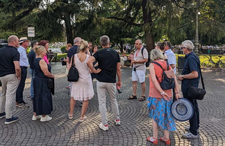 Discover Verona: City Highlights Guided Walking Tour - Starting in the heart of Verona