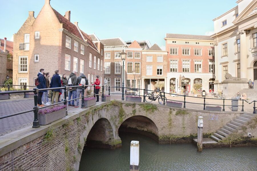 Dordrecht: Highlights and Hidden Gems Walking Tour - Starting on Voorstraat with Dordrecht’s long story