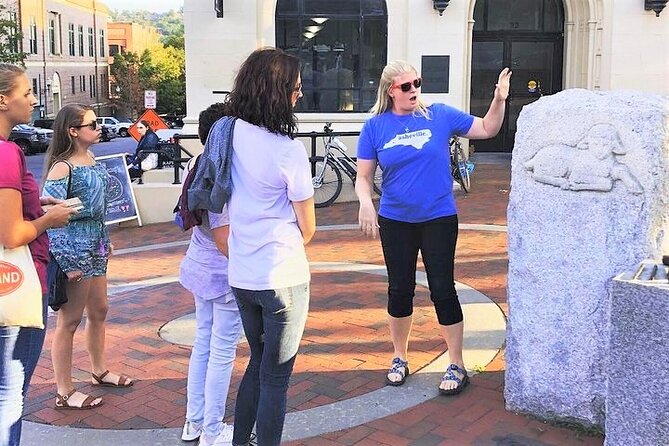 Downtown Asheville Tip-Based Sightseeing Walking Tour - Pritchard Park, Wall Street, and the Drum Circle