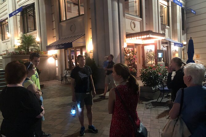 Dreaded Dead Descent of the District: DC Ghost Tour - Decatur House: an old home on Lafayette Square