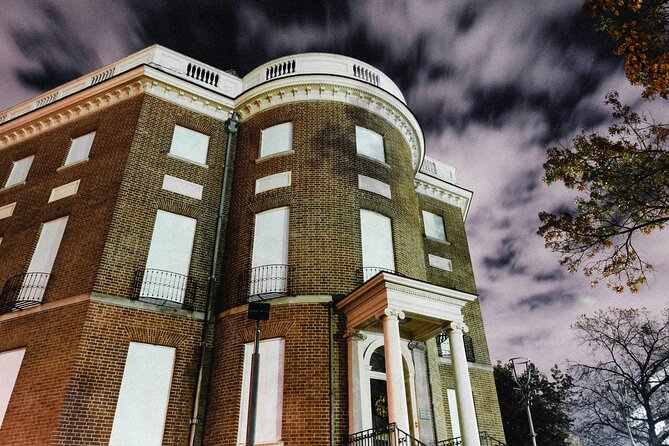 Dreaded Dead Descent of the District: DC Ghost Tour - The Hay-Adams: an elegant hotel with old ghosts