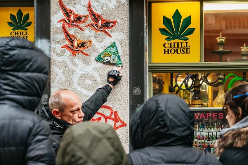 Dresden: Neustadt District Street Art Guided Walking Tour - What the reviews suggest about the guide experience