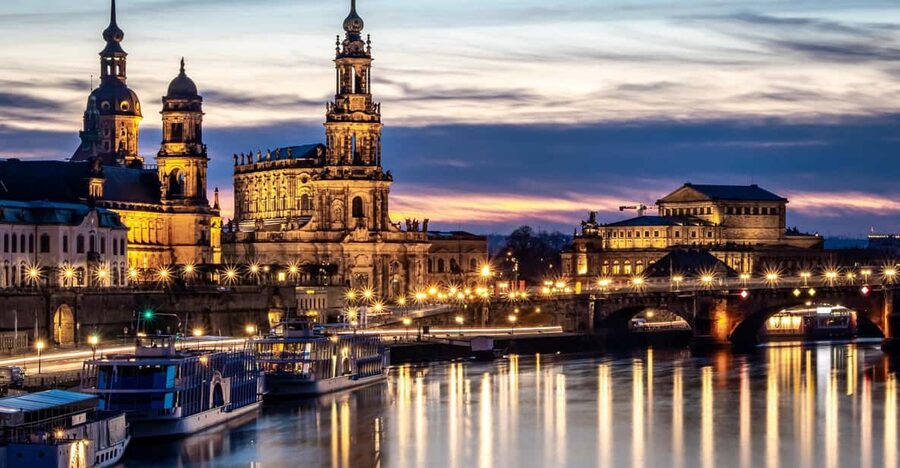 Dresden Old Town - Guided Walking Tour in English - Fürstenzug and the long royal procession