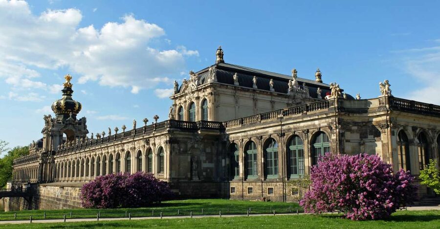 Dresden: Shared Small Group Walking Tour in English - Why this short Dresden tour works
