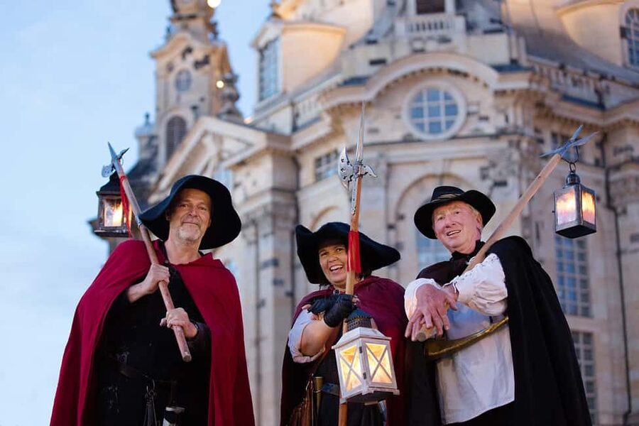 Dresden: Walking Tour with a Night Watchman including a Meal - Why this Dresden evening works