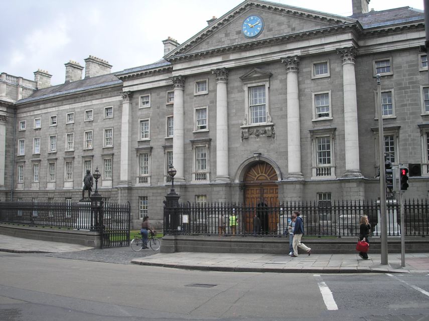 Dublin: Highlights and Hidden Corners Walking Tour - Fishamble Street and Smock Alley’s theatrical past