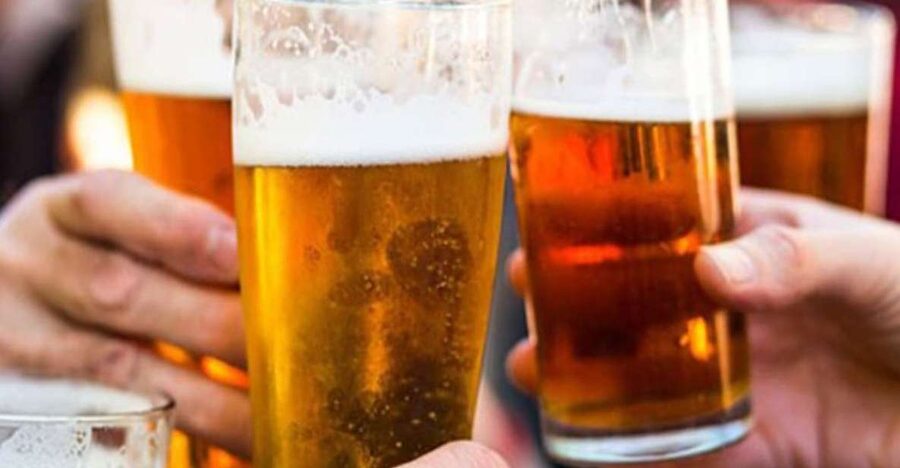 Dublin: Traditional Pubs Walking Tour with Local Guide - Comparing four pubs instead of settling in one