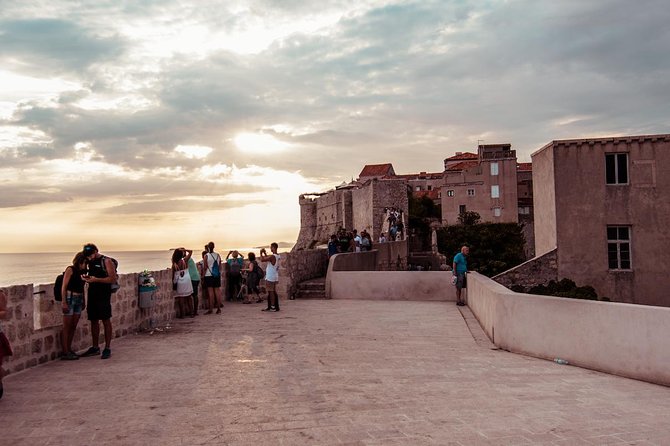 Dubrovnik: Ancient City Walls & Wars Walking Tour - Heat, stairs, and the best time to go