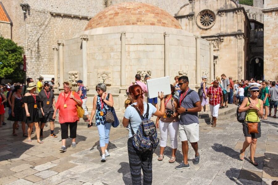 Dubrovnik: Cable Car, Walking Tour and City Walls Combo - Starting at Pile Gate and the Amerling Fountain