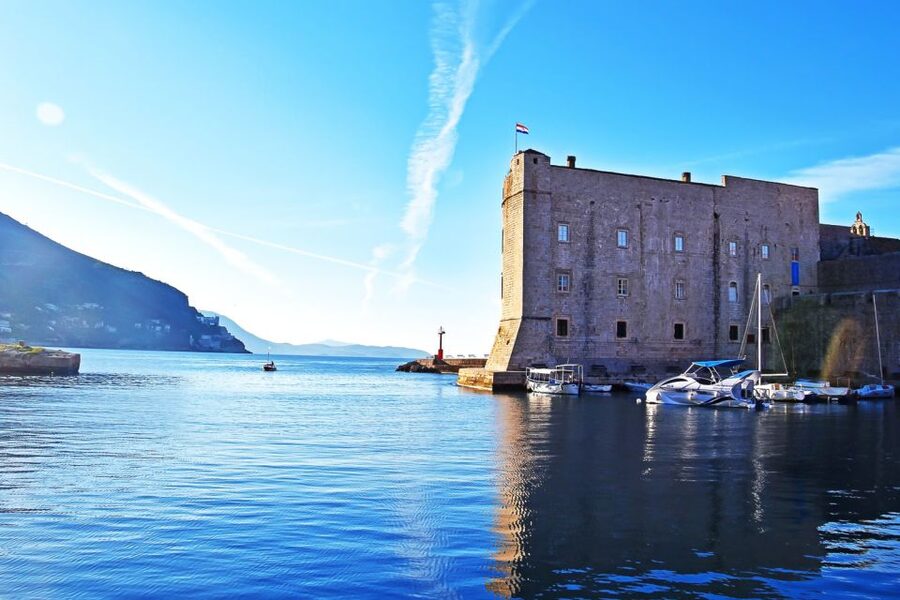Dubrovnik: City Walls Early Morning or Sunset Walking Tour - Revelin Fortress and St. John Fort