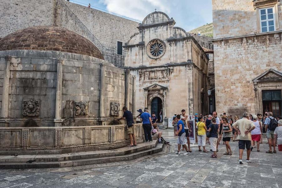 Dubrovnik: City Walls, Old Town Walking Tour & Adriatic View - Luža Square and the Old City Harbor