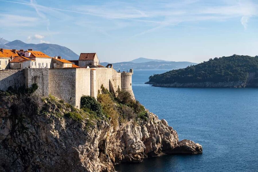 Dubrovnik: City Walls, Old Town Walking Tour & Adriatic View - Pace, weather, and physical effort