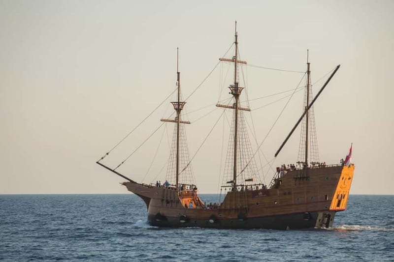 Dubrovnik: Karaka - Game of Thrones Cruise & Walking Tour - Meeting the Karaka at Port Gruž