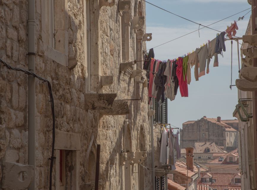 Dubrovnik: Old Town History Walking Tour - Old Port and Dubrovnik’s maritime past