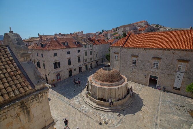 Dubrovnik Old Town History Walking Tour - Meeting the guide at the Large Onofrio Fountain