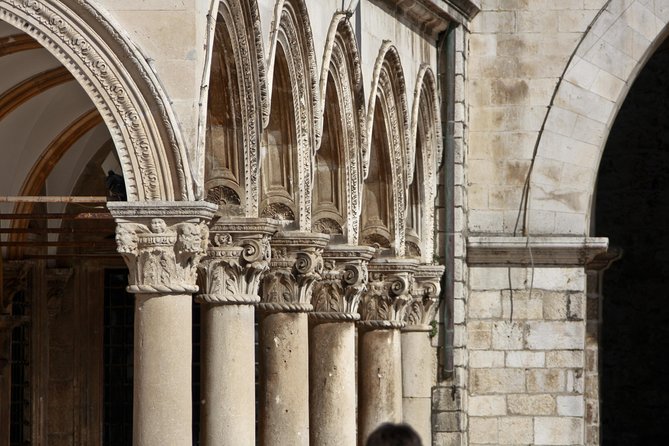 Dubrovnik: Old Town History Walking Tour - Meeting at Large Onofrio’s Fountain