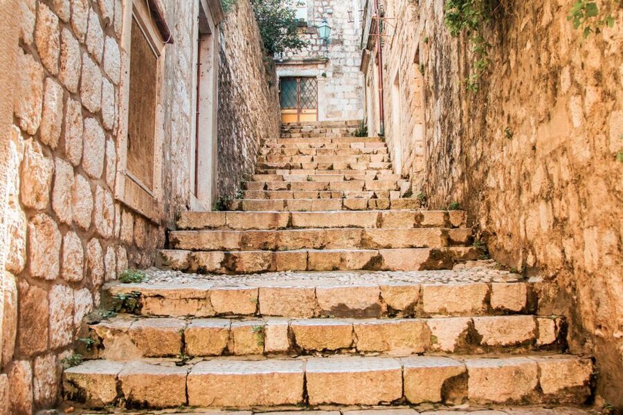 Dubrovnik: Old Town Walking Tour - Sponza Palace and Rector’s Palace