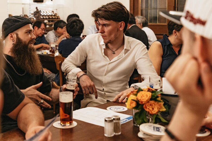 Düsseldorf: Altbier-Safari Beer Walking Tour - Practical details that matter