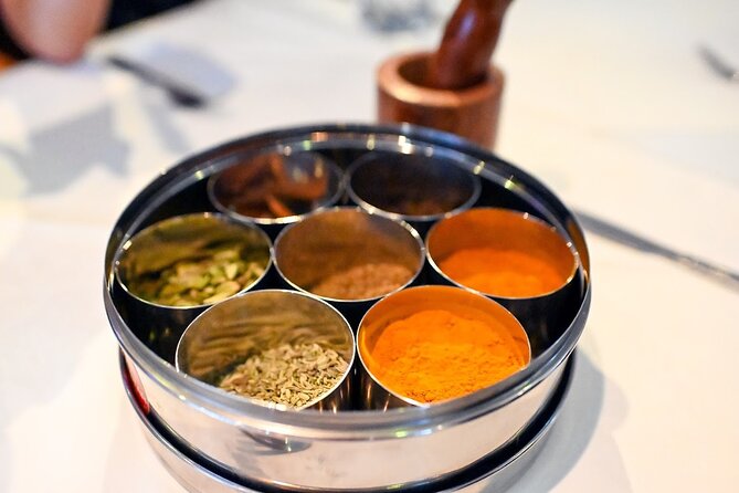 East London Indian Food Tour with 8+ Authentic Food Tastings - Guides make the difference