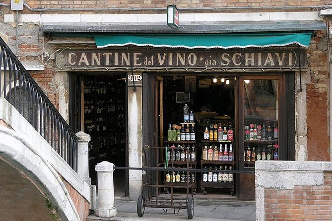 Eat Like a Local: Venice 3-Hour Small-Group Food Tasting Tour - The final savory stop, in Cannaregio or Castello