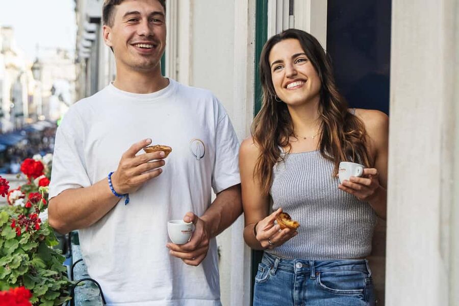 Eat & Walk Through Lisbon: A Local Food & Wine Experience - The first tastings: petiscos and local habits