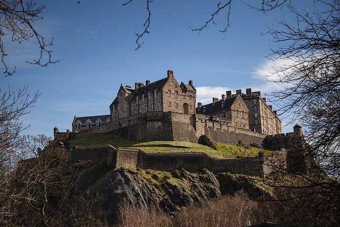 Edinburgh Castle & Royal Mile Walking Tour - Ticket Included - St. Giles’ Cathedral and Mercat Cross