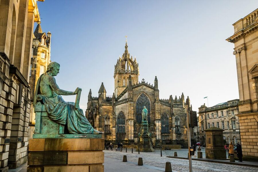 Edinburgh: City Highlights Walking Tour - Dr. Jekyll, Mr. Hyde, and Edinburgh’s darker tales