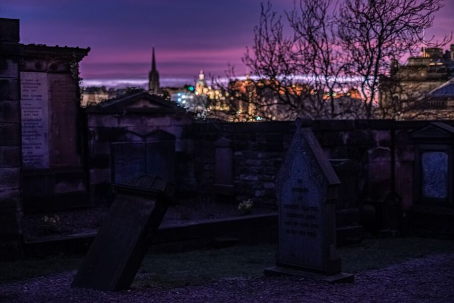 Edinburgh: Dark Secrets of the Old Town Ghost Walking Tour - Old Calton Cemetery and the city views