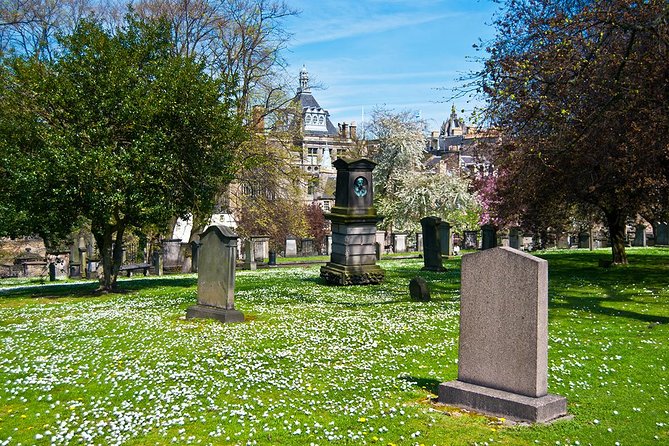 Edinburgh Darkside Walking Tour: Mysteries, Murder and Legends - Old Calton Burial Ground and the story of David Hume